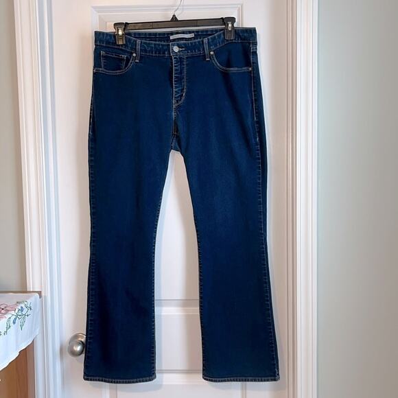 Levi’s 315 Shaping Bootcut Jeans - Picture 1 of 11
